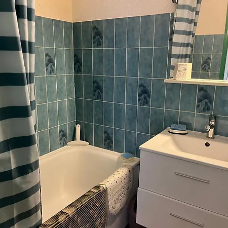 Apartmán 3 Pers A - Vue Port - Parking - Climatisation Mobile - Fr-1-796-89 *